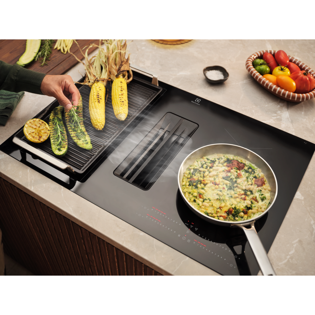Electrolux - Kochfelder mit integriertem Dunstabzug - KCC83480I